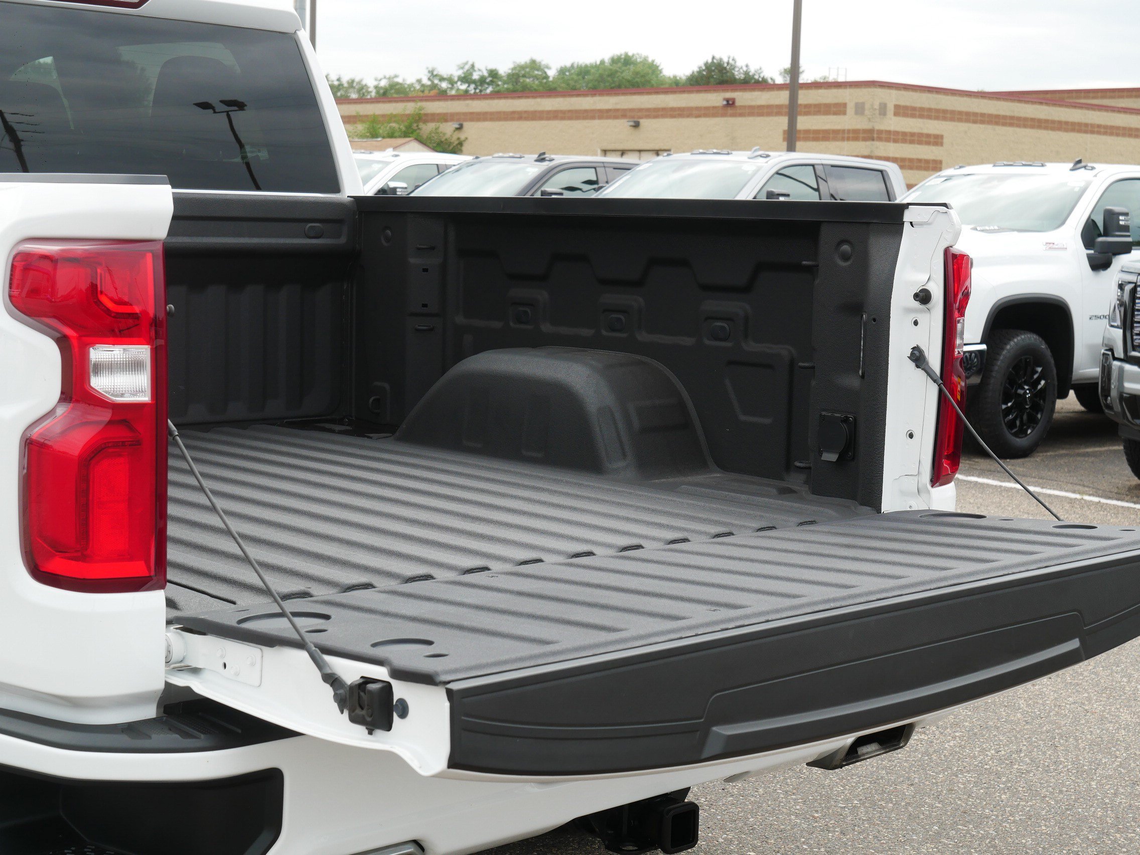 Certified 2026 Chevrolet Silverado 1500 RST AWD/4WD image 18