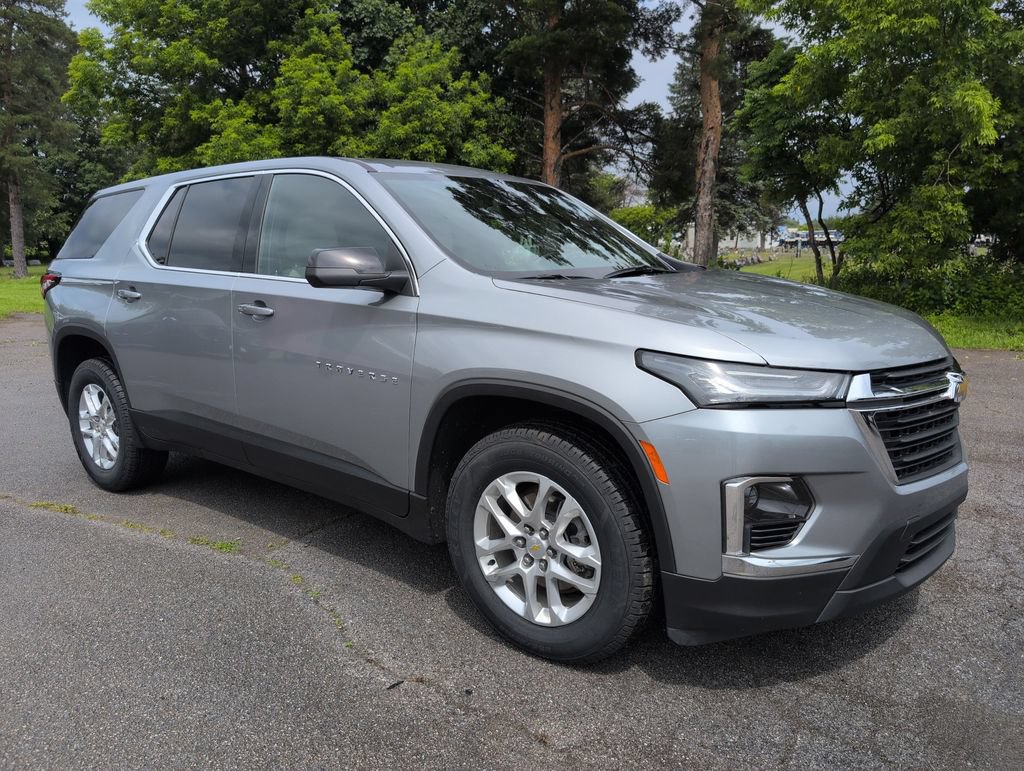 Used 2023 Chevrolet Traverse LS AWD/4WD video 1