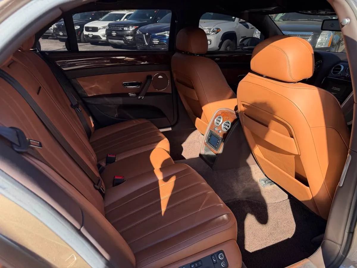 Used 2015 Bentley Flying Spur V8 AWD/4WD image 13