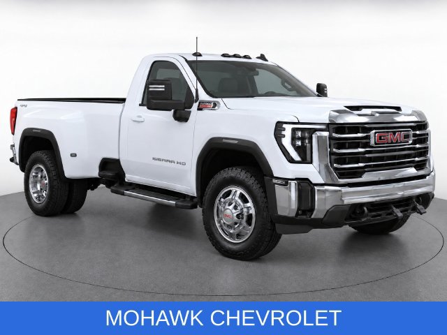 Used 2024 GMC Sierra 3500 SLE w/ SLE Convenience Package AWD/4WD image 2