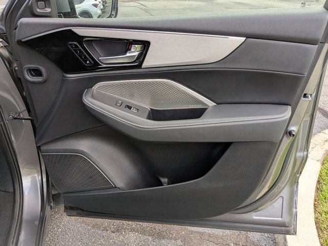 Certified 2023 Acura MDX FWD w/ Technology Package image 49