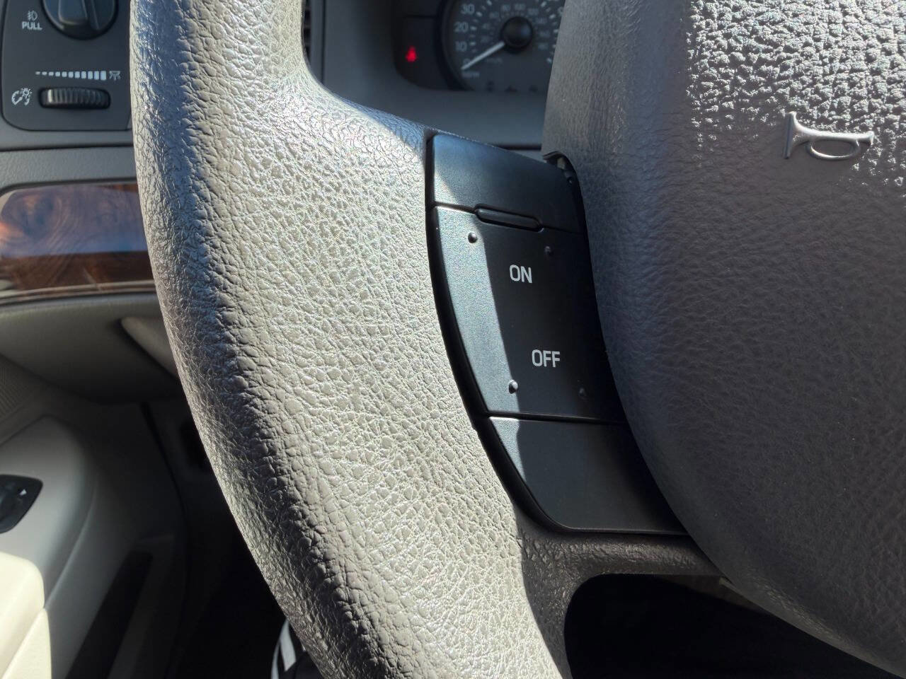 Used 2008 Mercury Grand Marquis GS RWD image 18