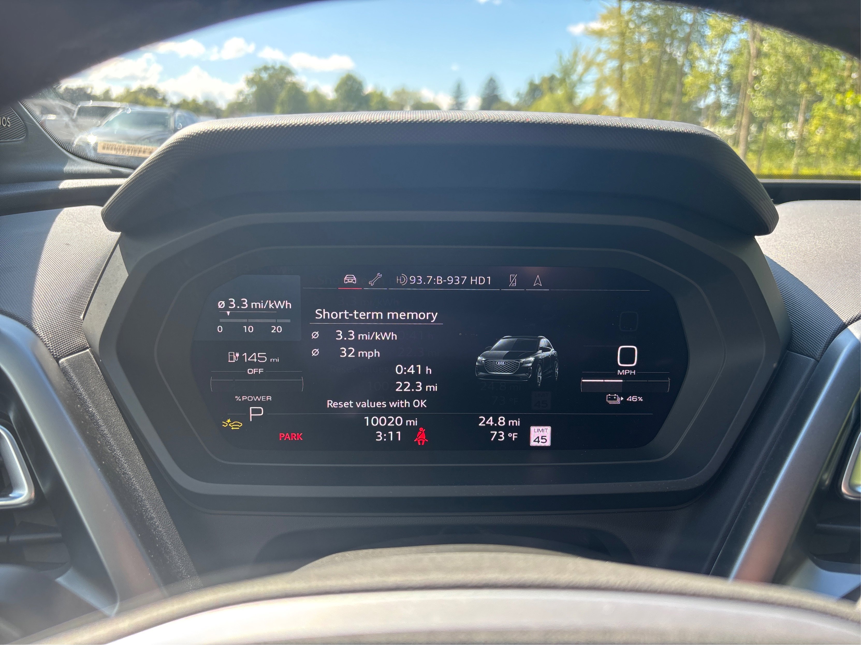 Used 2025 Audi Q4 e-tron Premium Plus image 20