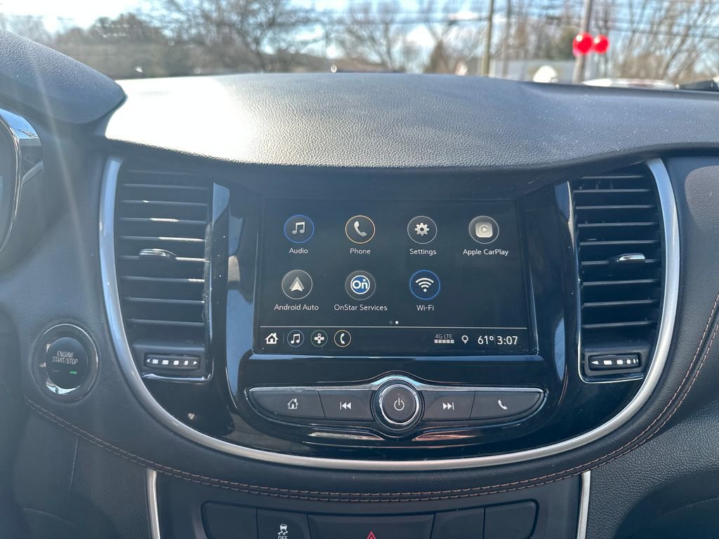 Used 2019 Chevrolet Trax LT w/ LT Convenience Package image 16