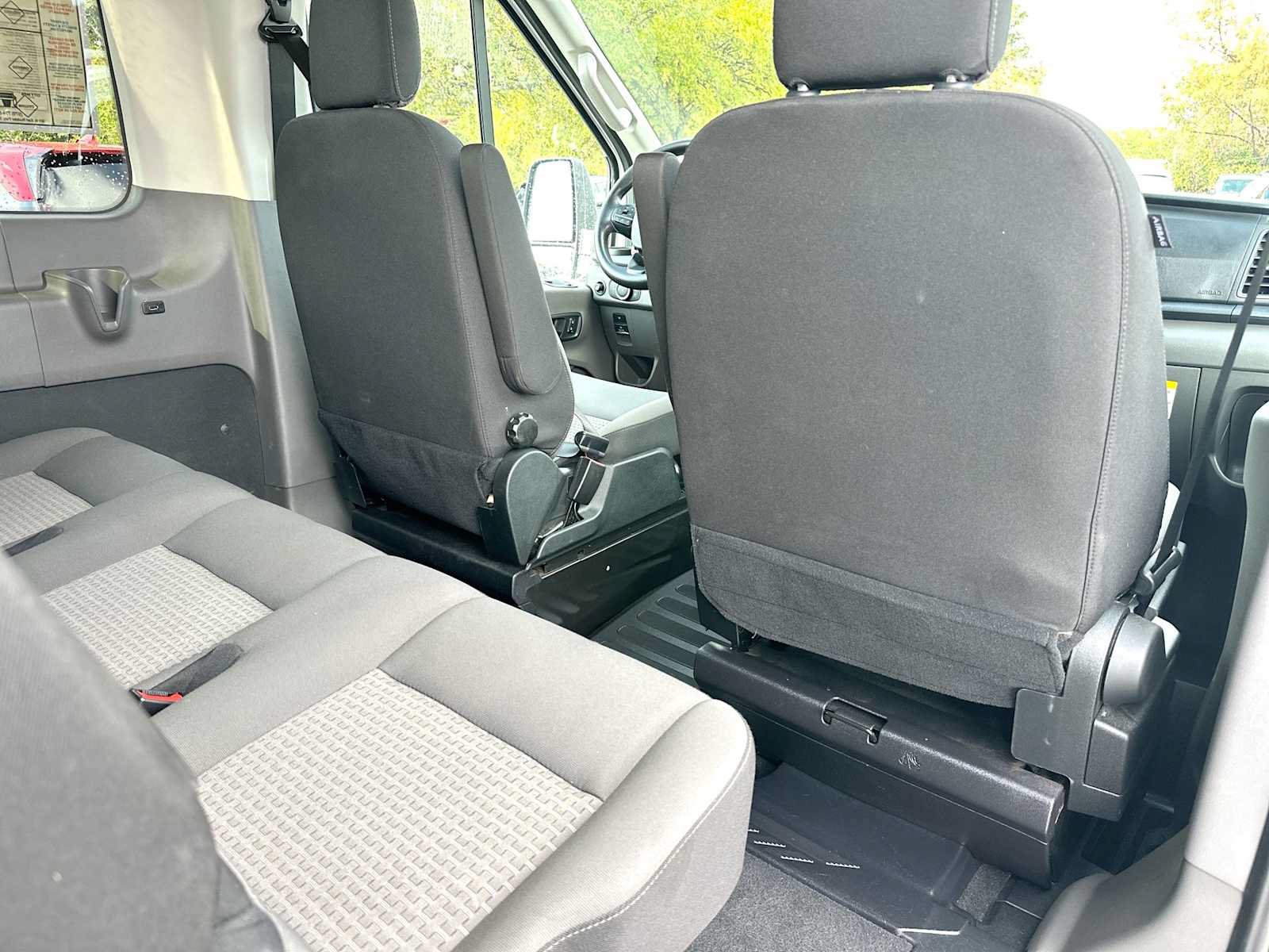 Used 2025 Ford Transit 350 XLT RWD image 24