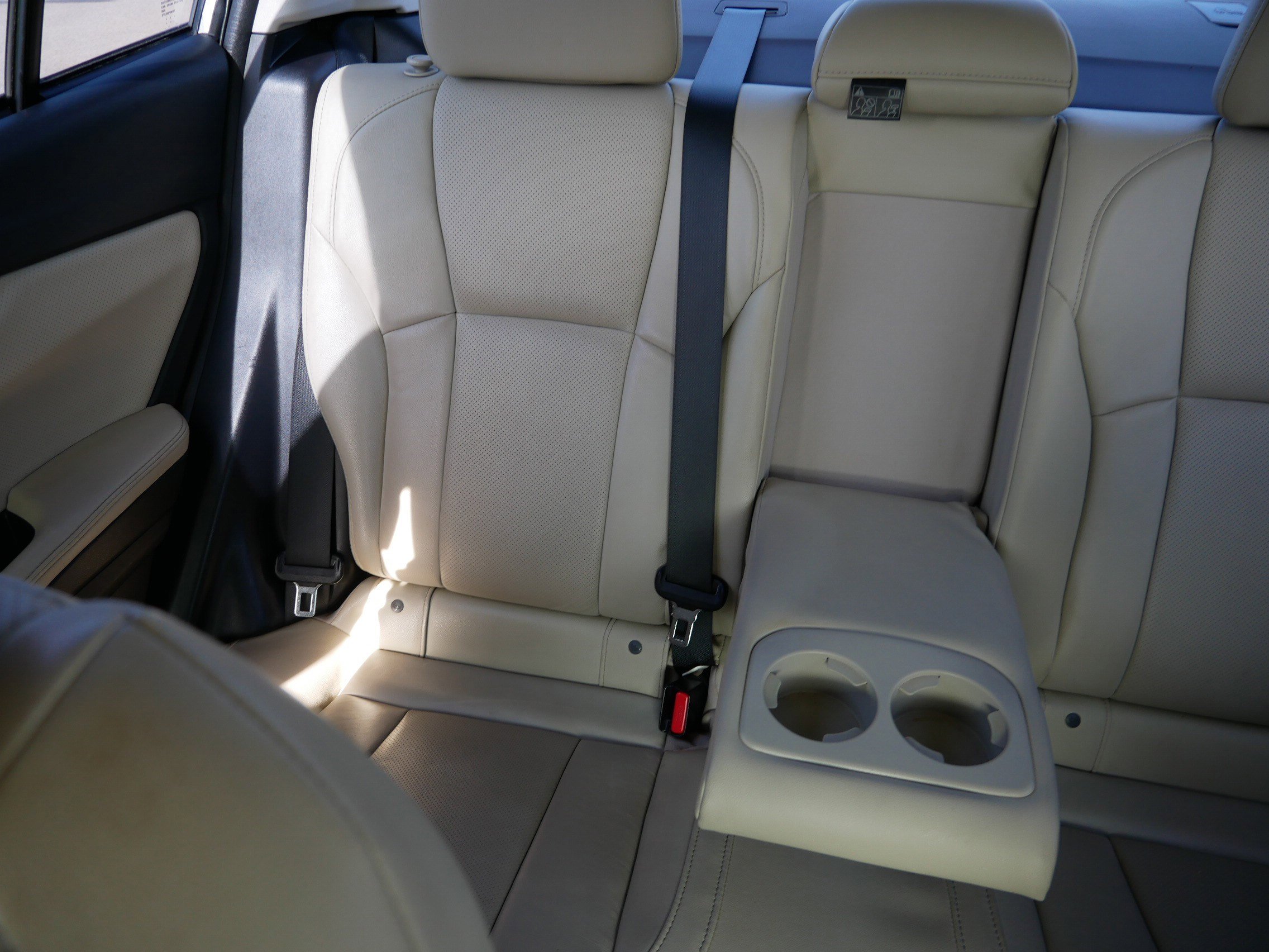 Used 2018 Subaru Impreza 2.0i Limited image 12