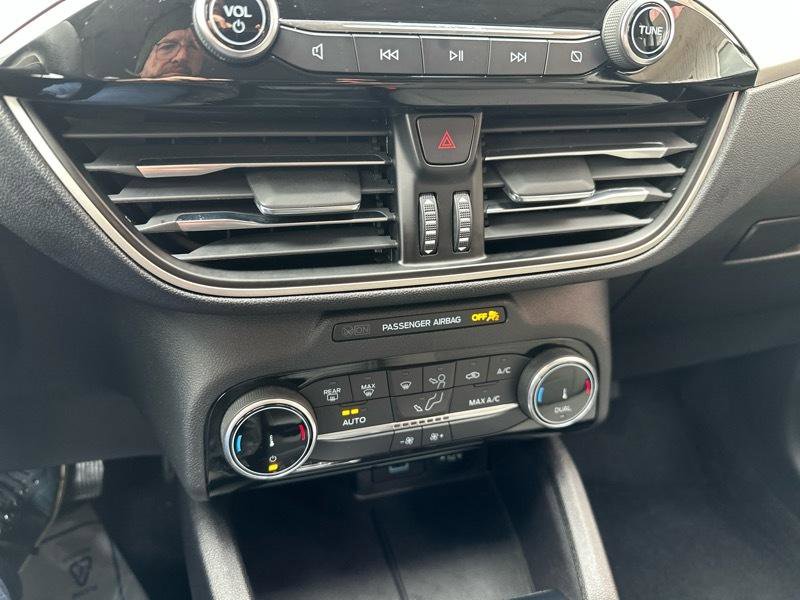 Used 2022 Ford Escape SE image 15