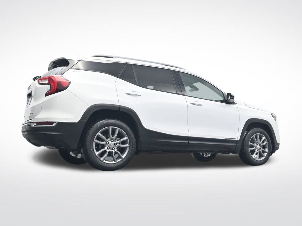 Used 2024 GMC Terrain SLT image 34