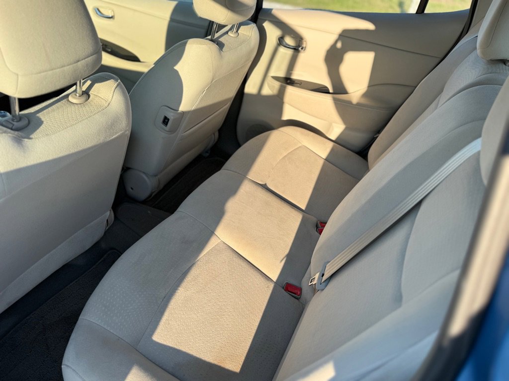 Used 2012 Nissan Leaf SL image 14