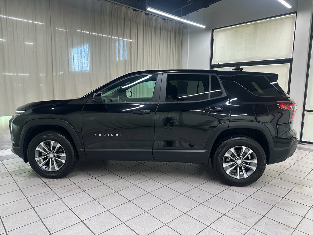Used 2026 Chevrolet Equinox LT FWD image 10