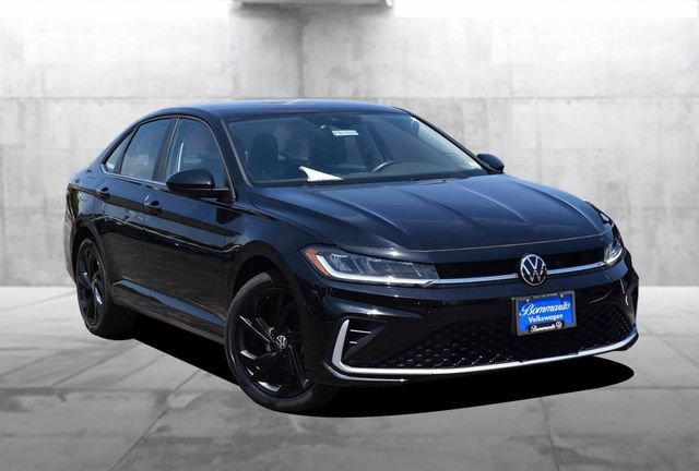 Certified 2025 Volkswagen Jetta SE w/ Black Wheel Package FWD image 2