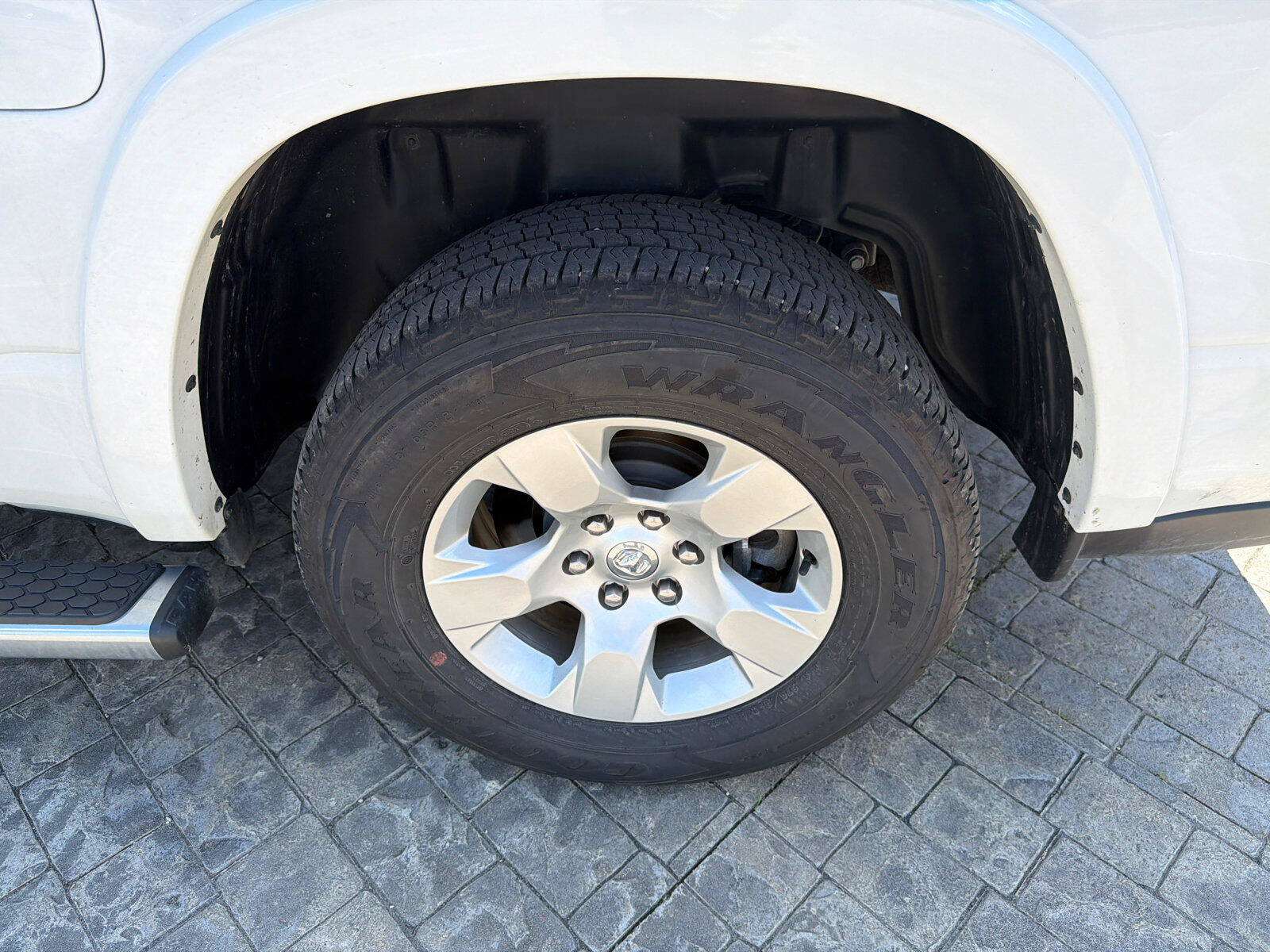 Used 2025 RAM 1500 Big Horn AWD/4WD image 10