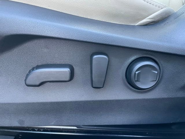 Used 2020 Subaru Legacy Limited image 10