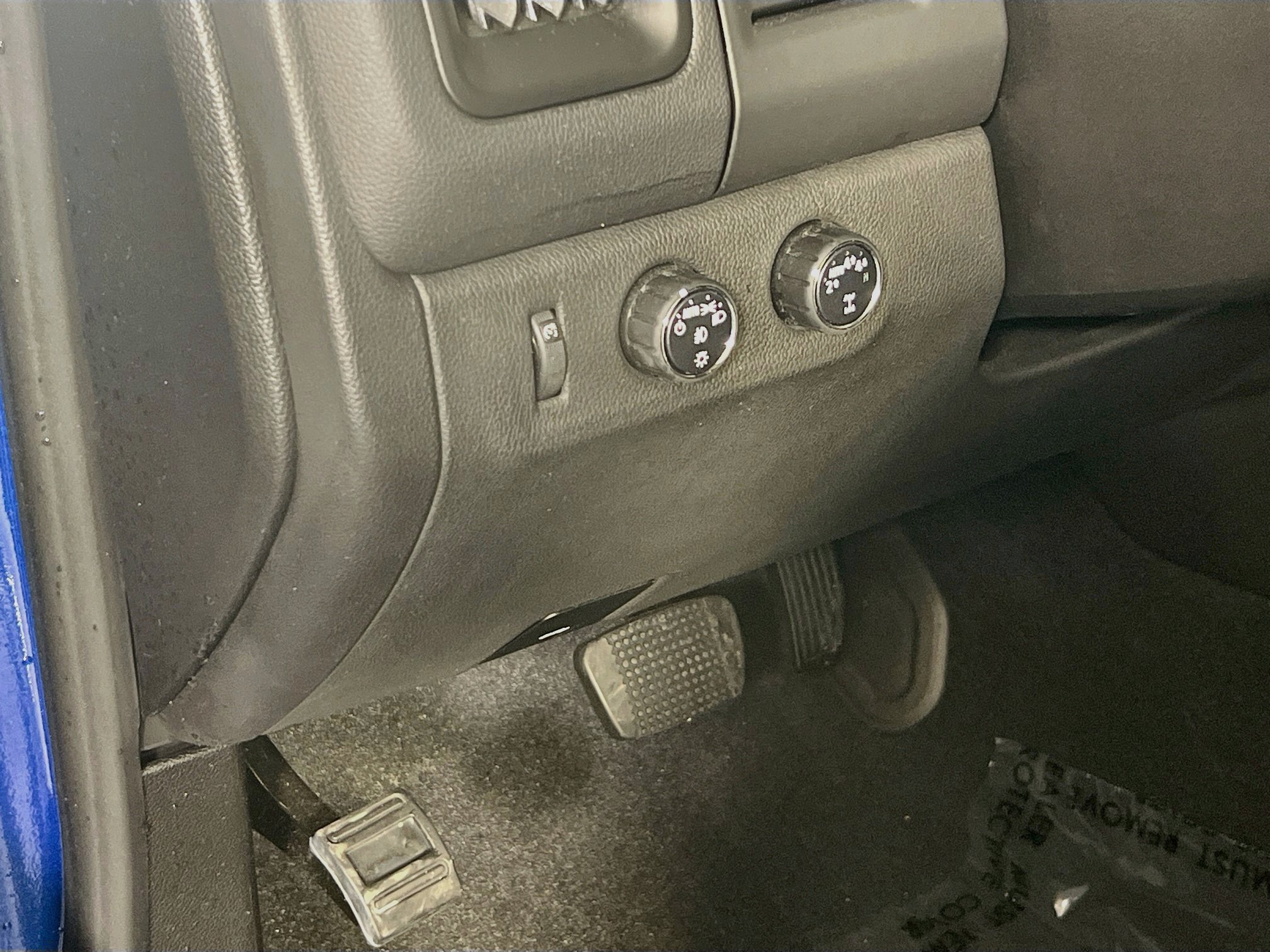 Used 2021 Chevrolet Colorado LT w/ LT Convenience Package AWD/4WD image 10