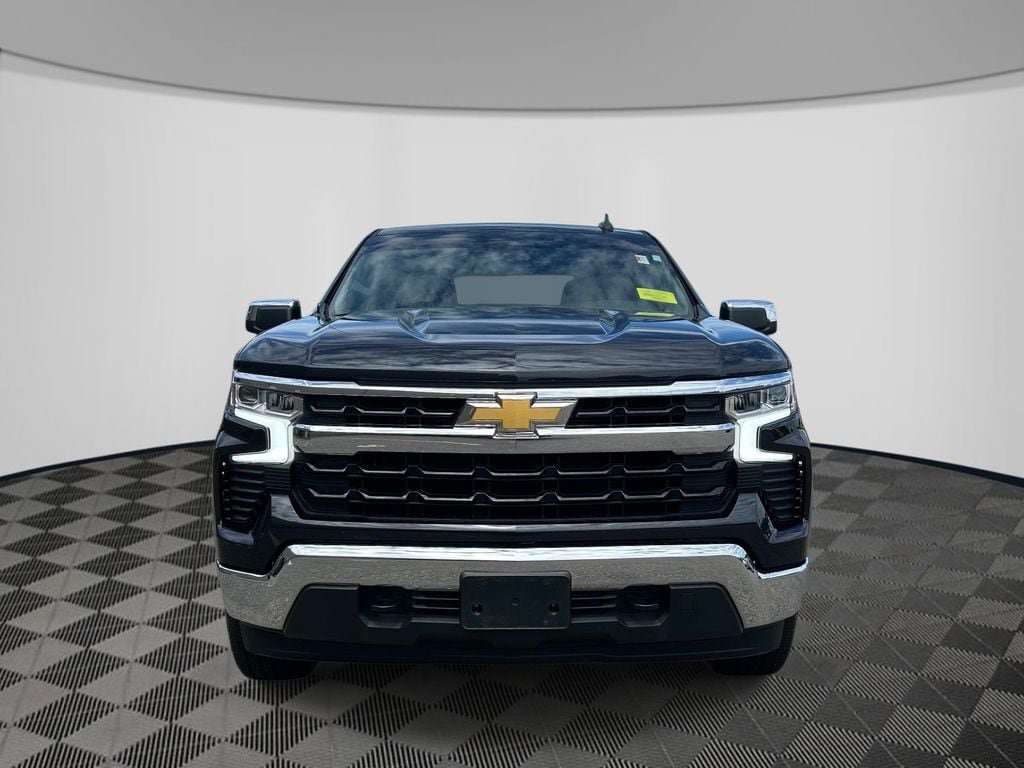 Used 2024 Chevrolet Silverado 1500 LT AWD/4WD image 9