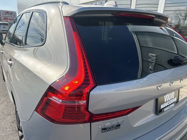 Certified 2025 Volvo XC60 B5 Plus image 10