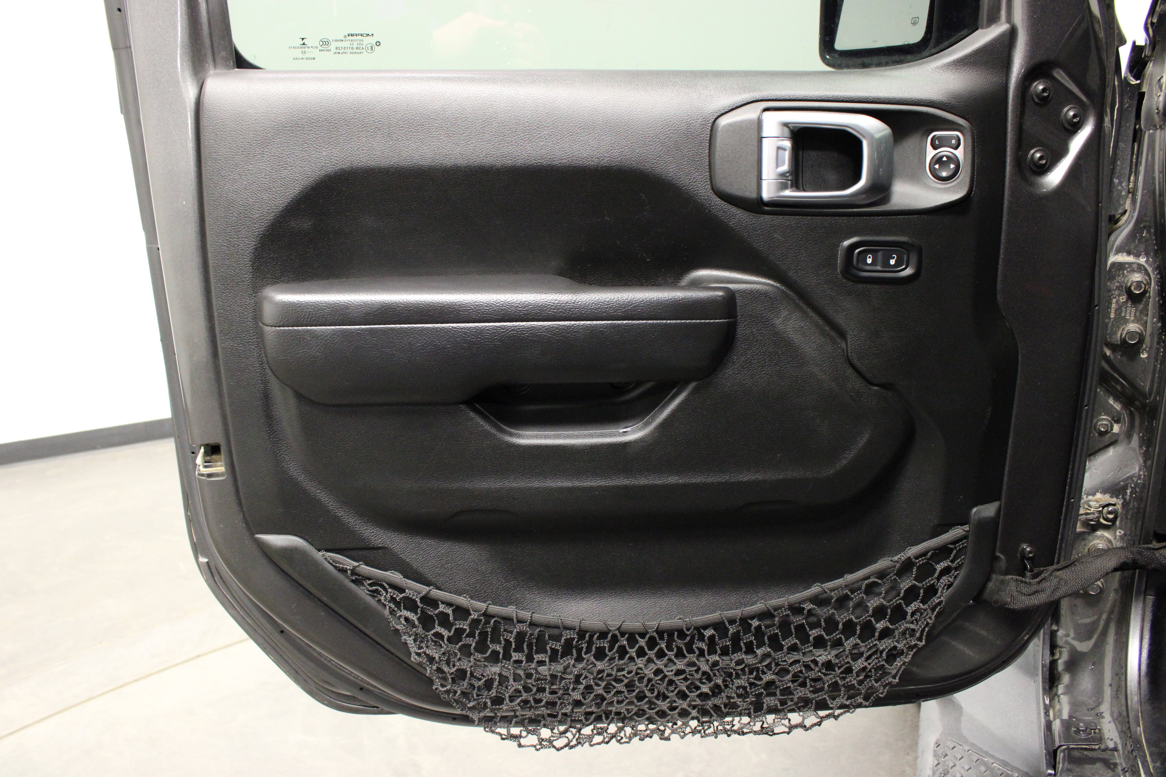 Used 2022 Jeep Gladiator Sport image 12