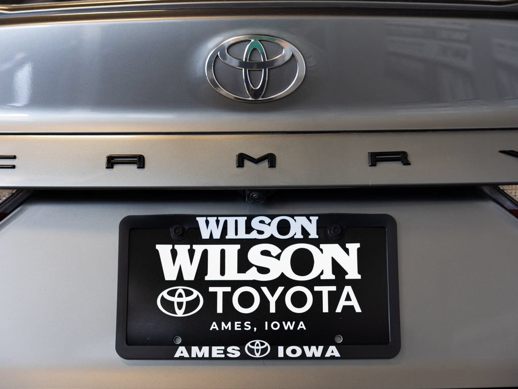 Used 2025 Toyota Camry SE w/ Convenience Package AWD/4WD image 6