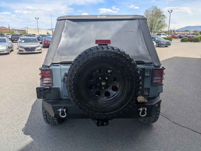 Used 2015 Jeep Wrangler Unlimited Sahara AWD/4WD image 5