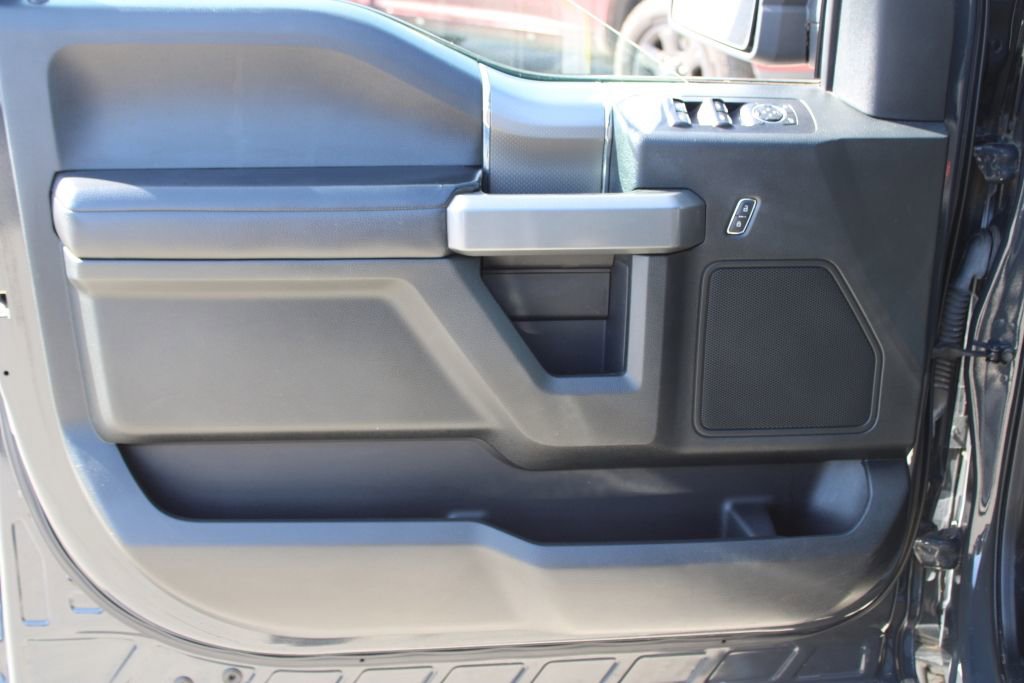 Used 2016 Ford F150 XLT w/ Equipment Group 302A Luxury AWD/4WD image 31