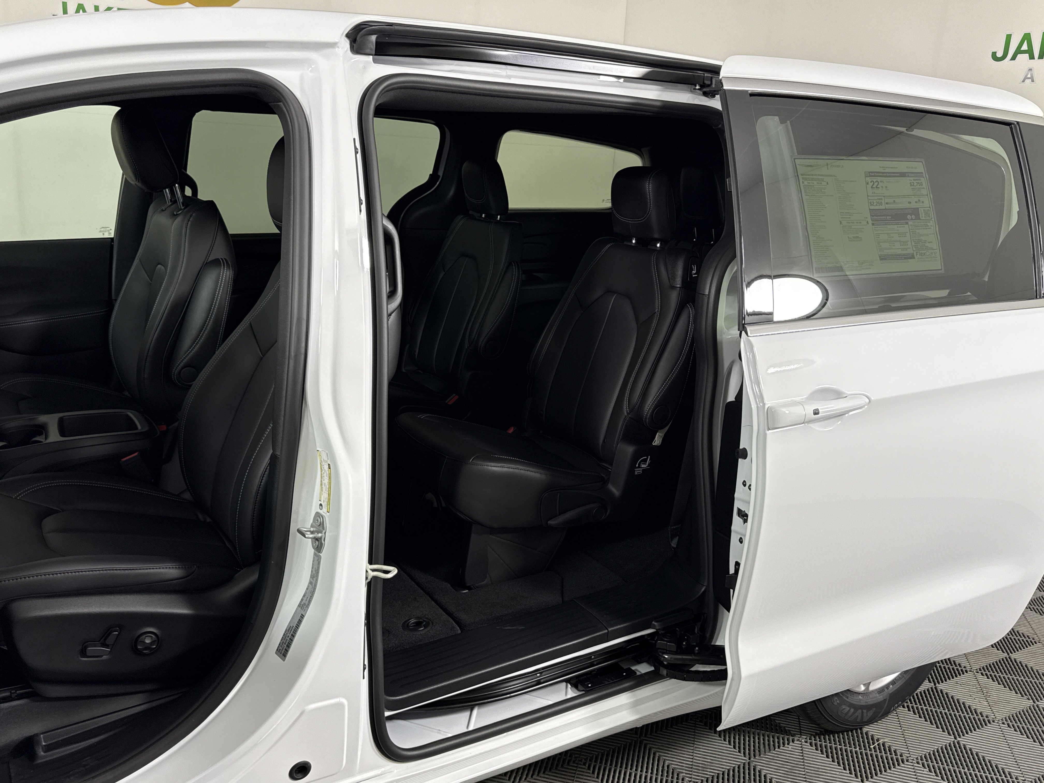 New 2026 Chrysler Voyager LX image 23