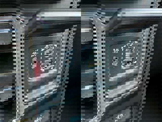 New 2025 Jeep Gladiator Sport image 23