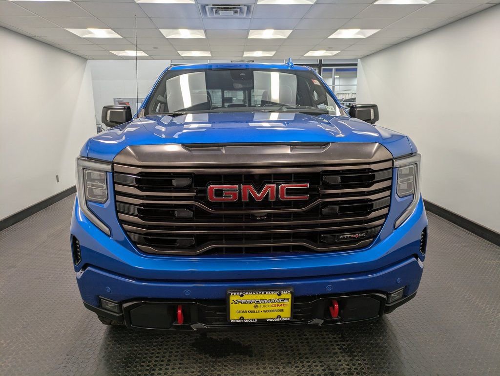 Used 2023 GMC Sierra 1500 AT4X image 2