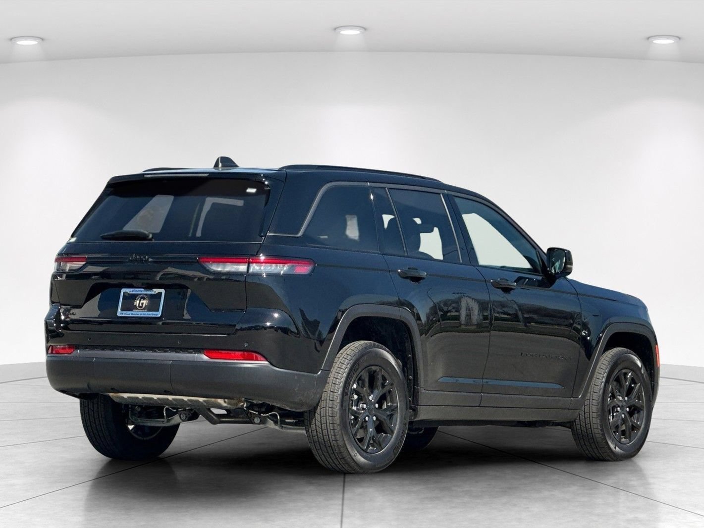 New 2026 Jeep Grand Cherokee Altitude AWD/4WD image 7
