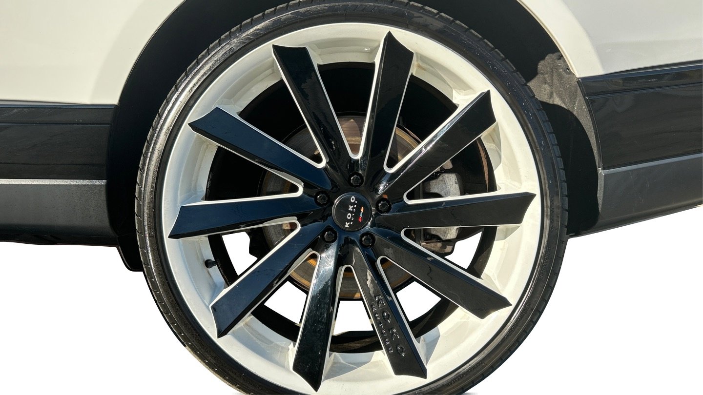 Used 2017 Land Rover Range Rover Long Wheelbase Supercharged image 15