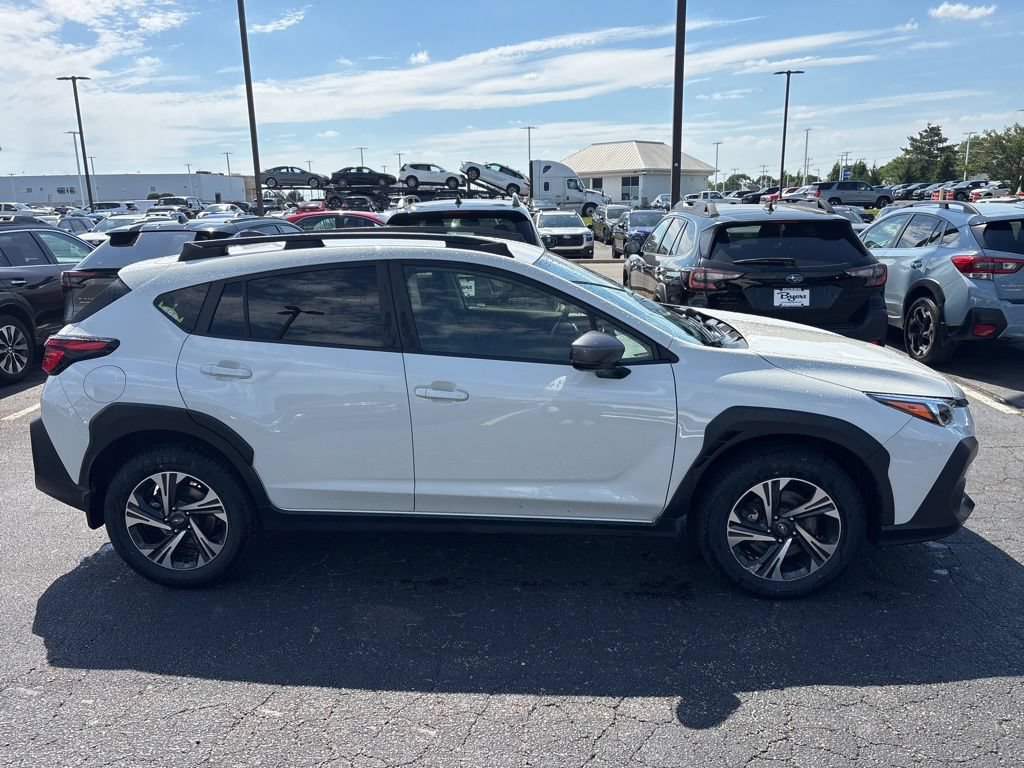 Used 2024 Subaru Crosstrek 2.0i Premium AWD/4WD image 2