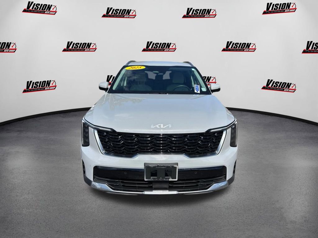 Certified 2025 Kia Sorento S image 2
