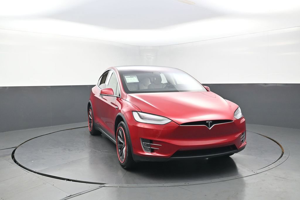 Used 2018 Tesla Model X 100D image 2