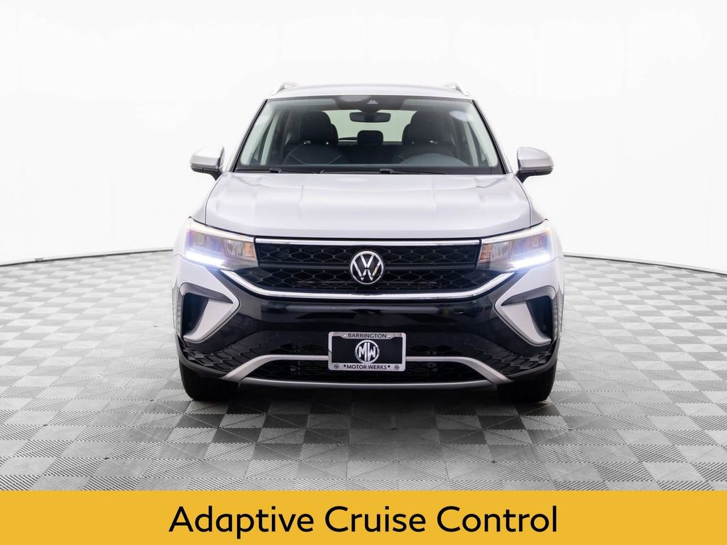 Used 2024 Volkswagen Taos SE image 8