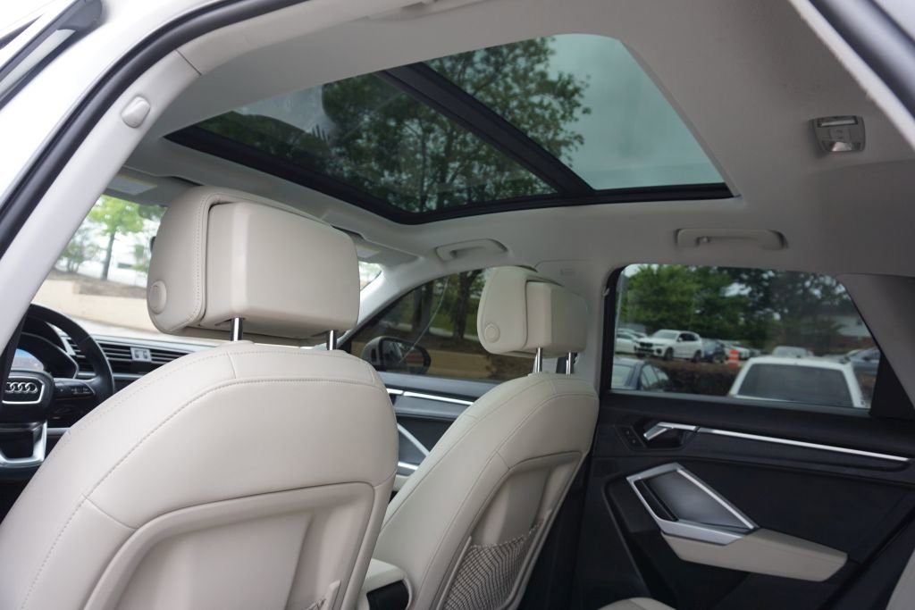 Used 2020 Audi Q3 2.0T Premium Plus w/ Premium Plus Package image 23