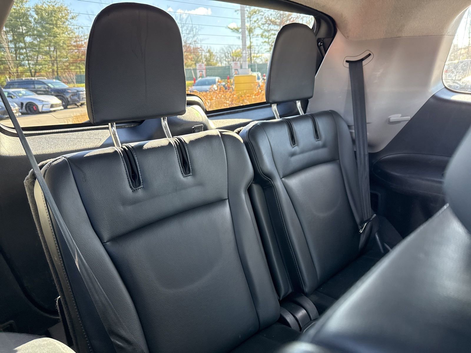 Used 2012 Toyota Highlander SE image 18