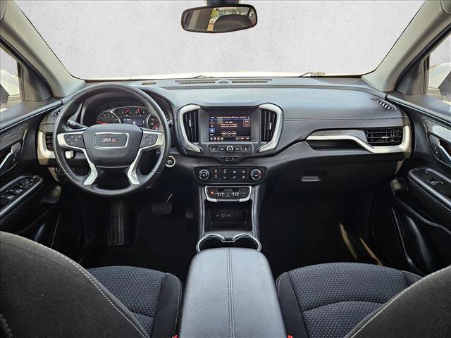 Used 2022 GMC Terrain SLE FWD image 17