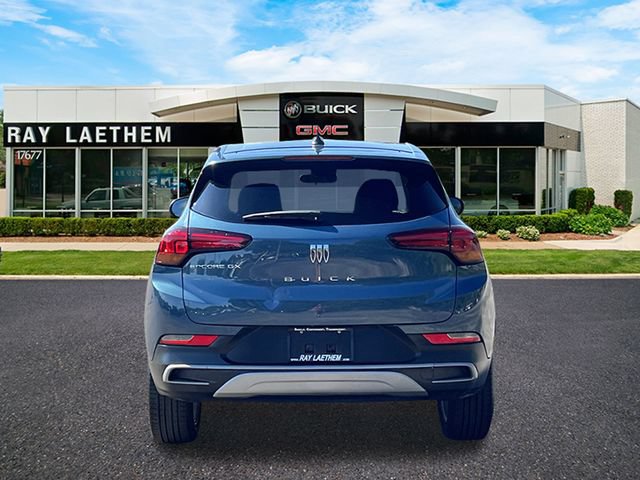 Certified 2024 Buick Encore GX Preferred w/ Comfort Package FWD image 4