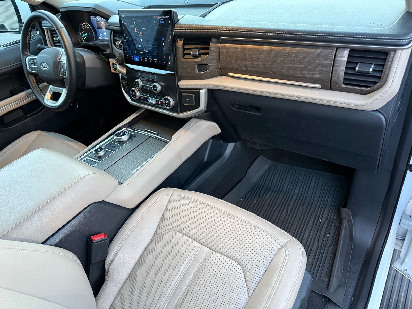 Used 2023 Ford Expedition Max Limited image 17