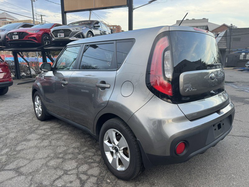Used 2019 Kia Soul w/ Convenience Package FWD image 4