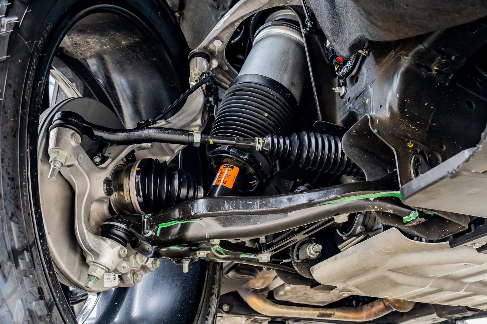 Used 2025 GMC Yukon Denali Ultimate image 14