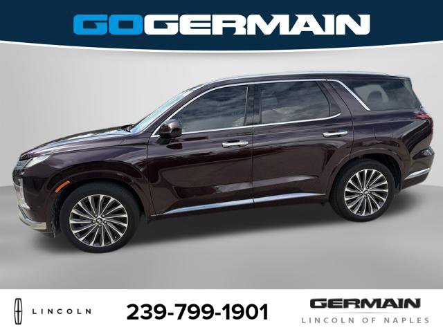 Used 2023 Hyundai Palisade Calligraphy w/ Winter Package FWD image 3