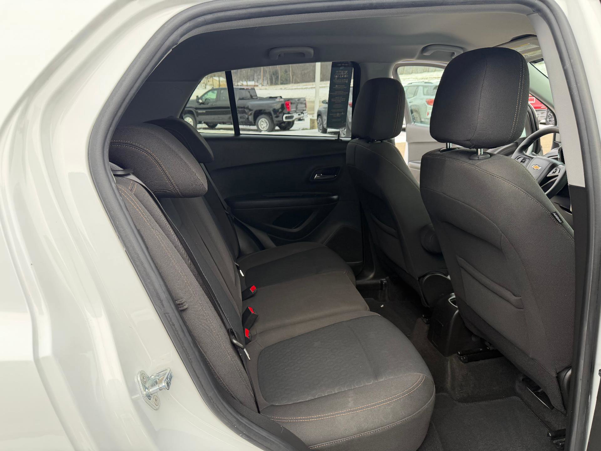 Certified 2022 Chevrolet Trax LS w/ Tint and Cruise Package AWD/4WD image 28
