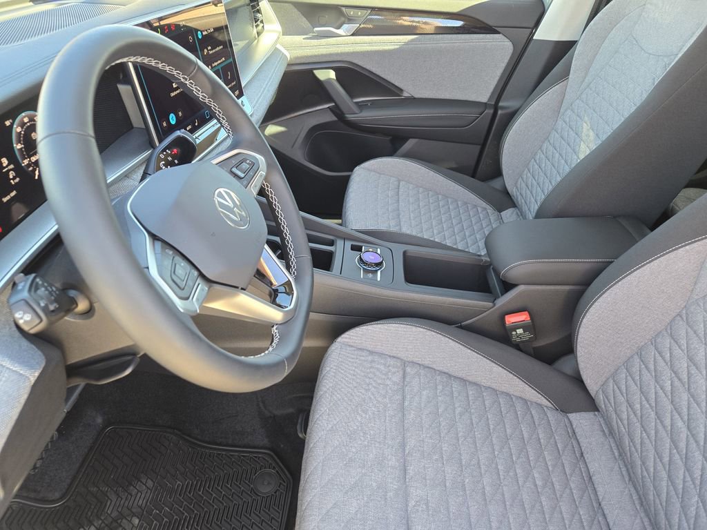 New 2026 Volkswagen Tiguan S image 10