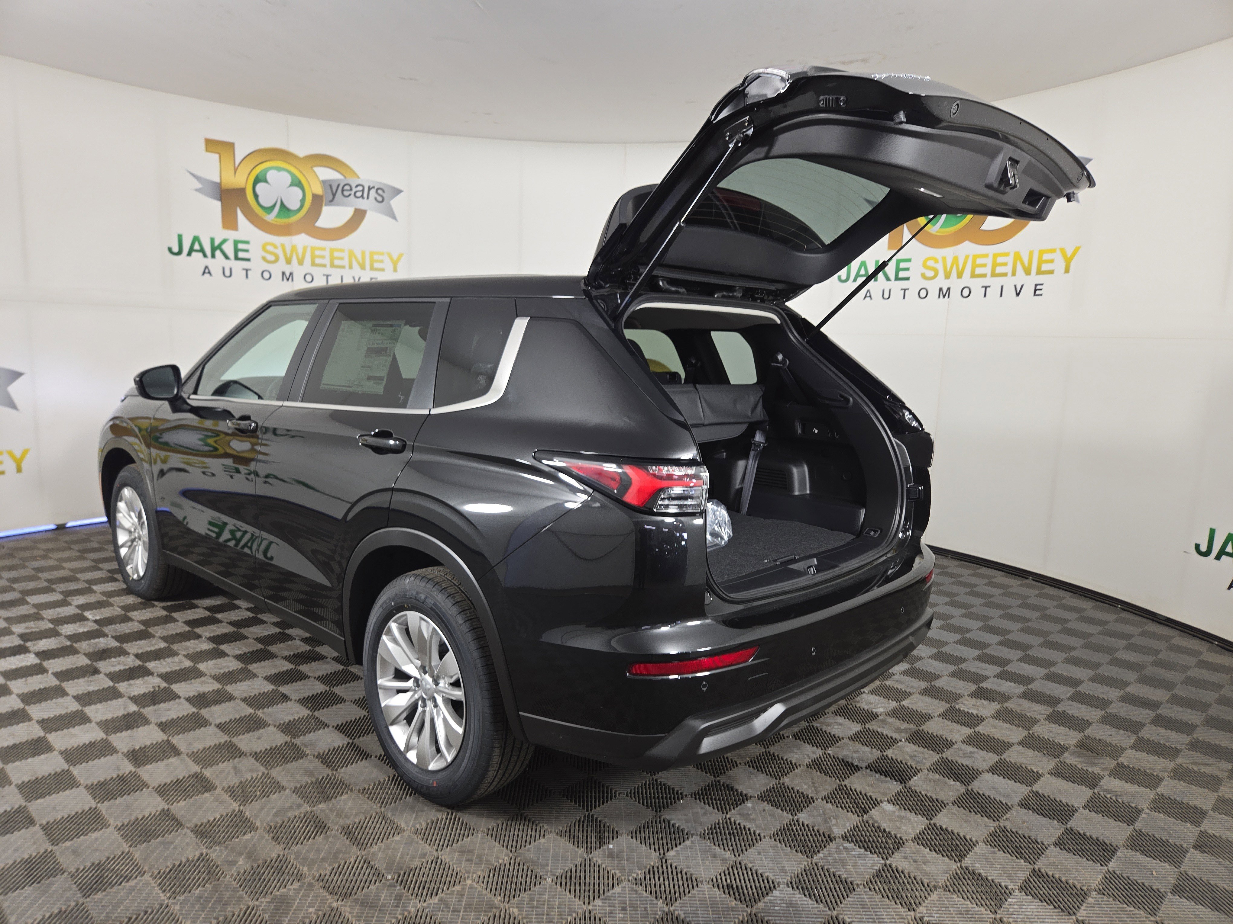 New 2026 Mitsubishi Outlander ES image 30