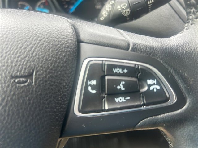 Used 2019 Ford Escape SEL image 25