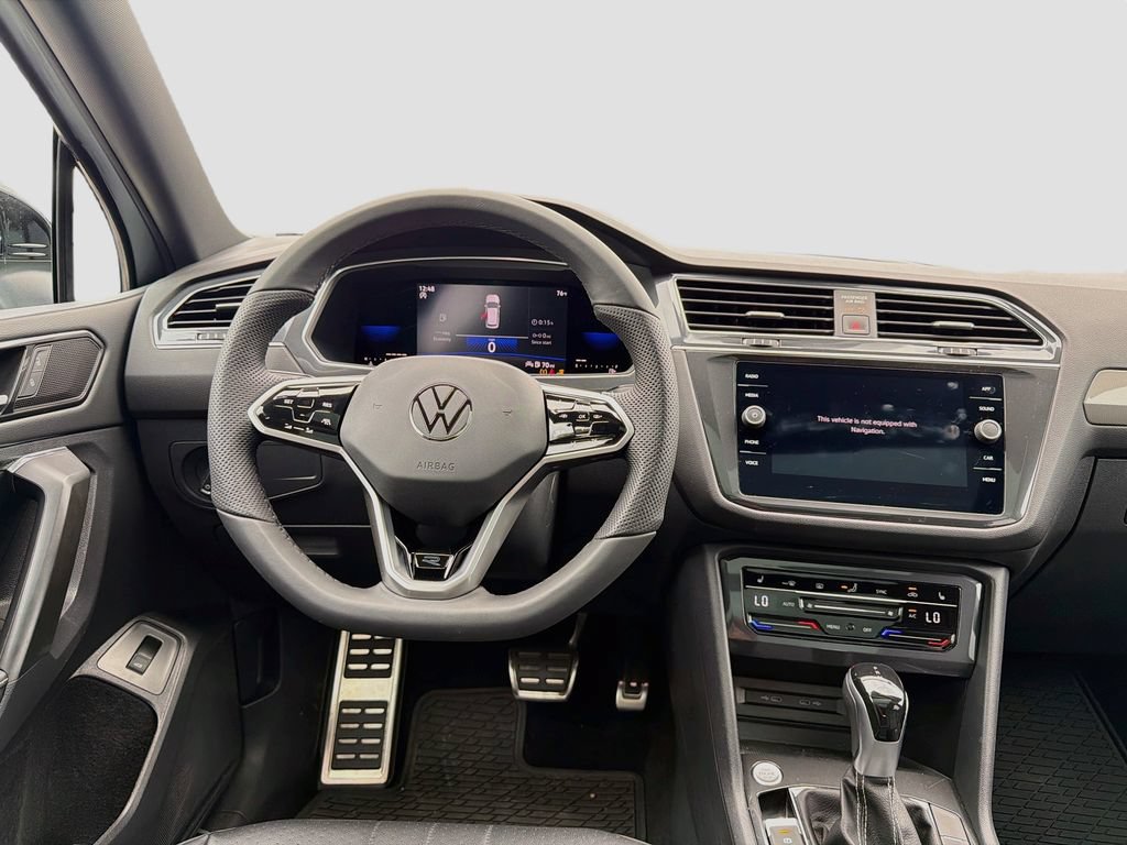Used 2022 Volkswagen Tiguan SE R-Line FWD image 24