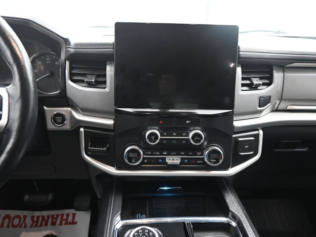 Used 2022 Ford Expedition XLT image 22