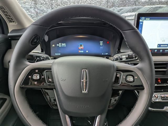 New 2026 Lincoln Corsair Premiere image 25