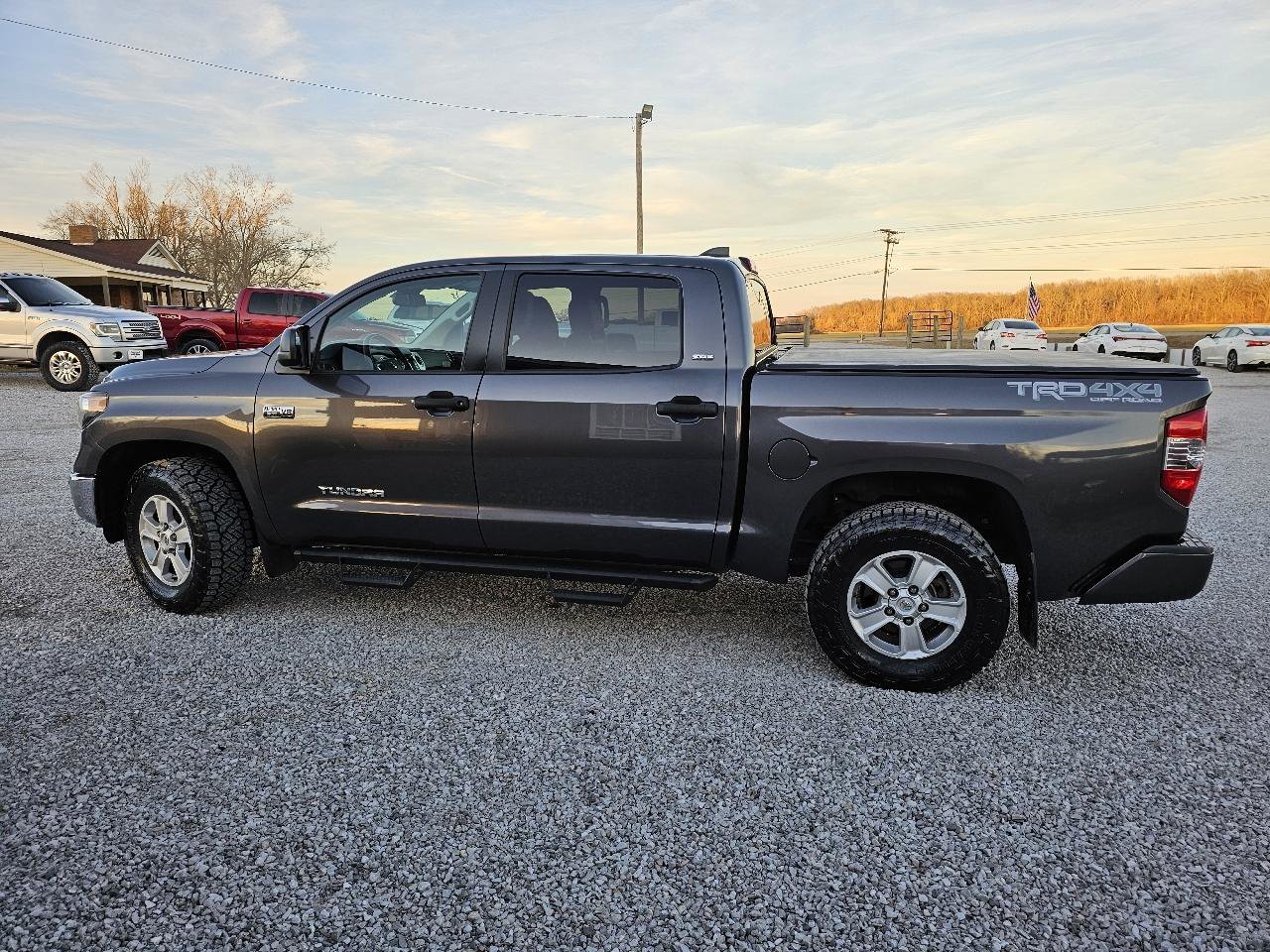 Used 2020 Toyota Tundra SR5 w/ SR5 Convenience Package image 6