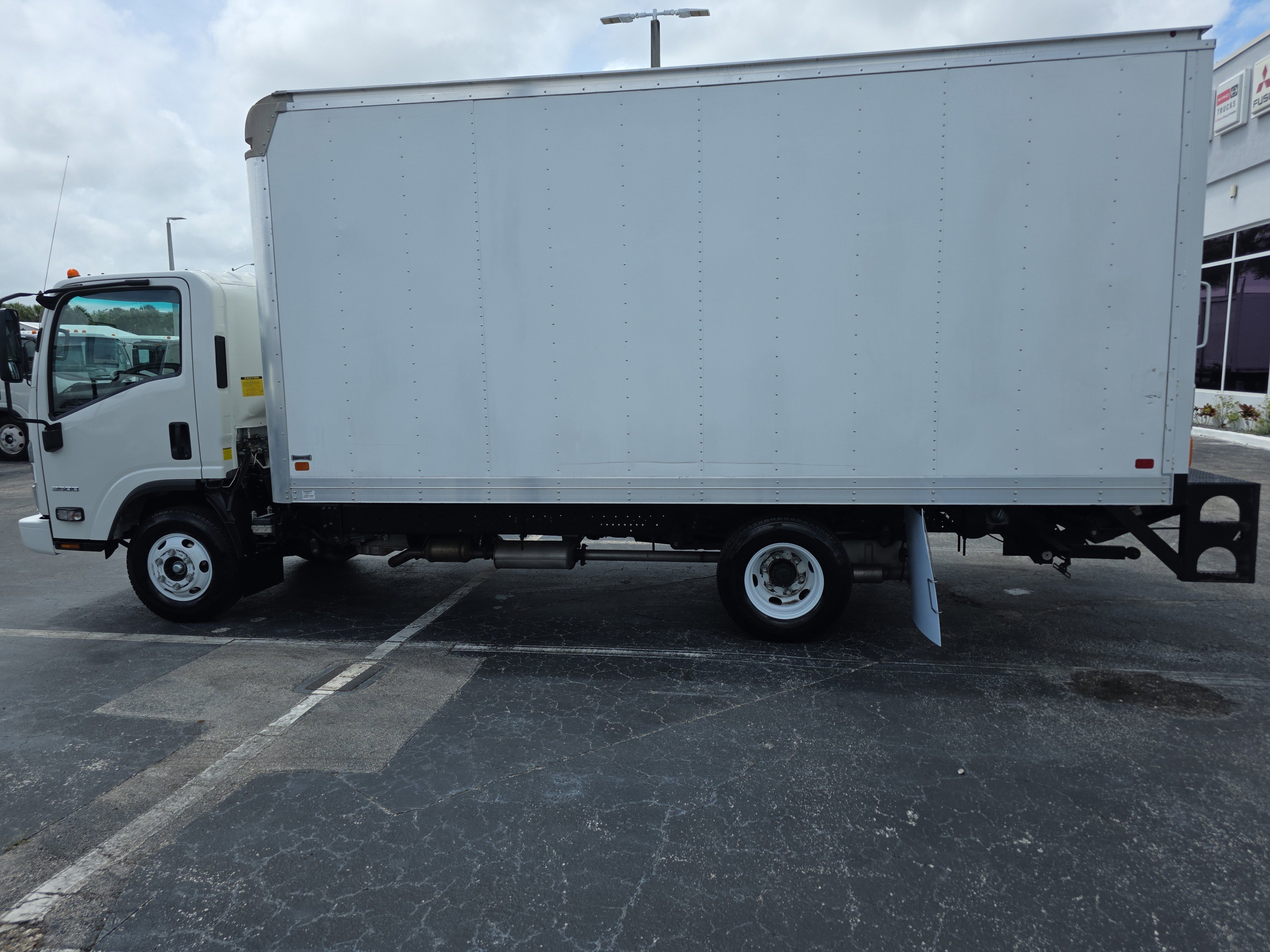 Used 2024 Chevrolet Low Cab Forward RWD image 4